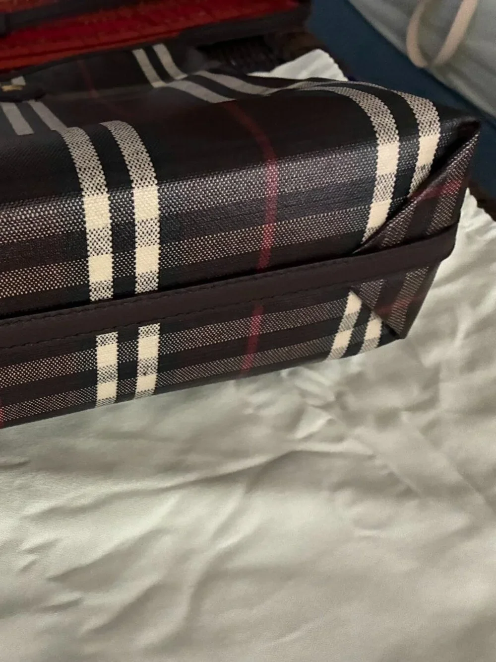 Burberry Highlands Small Shoulder Bag NWT-Mahogany AUTHENTIC